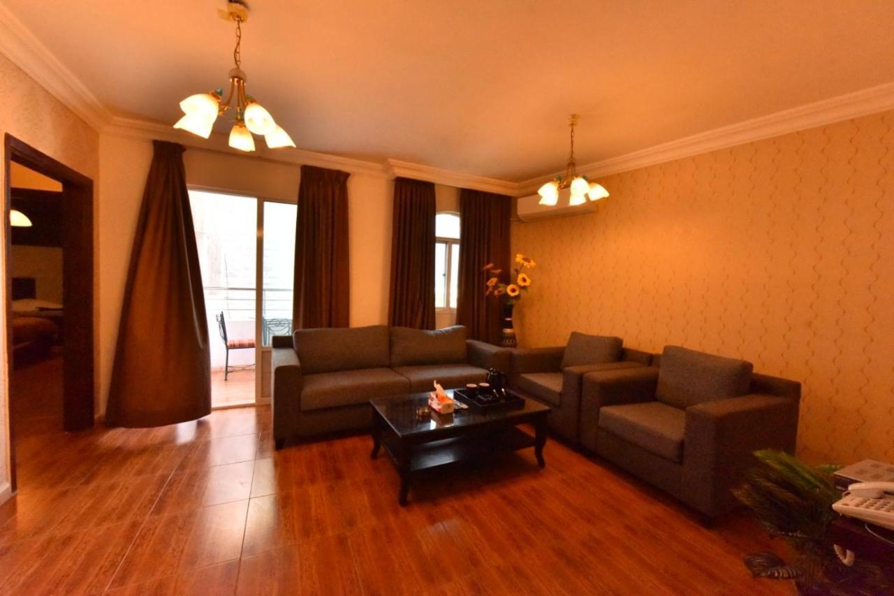 Al Farooq Hotel Apartments Аман Екстериор снимка