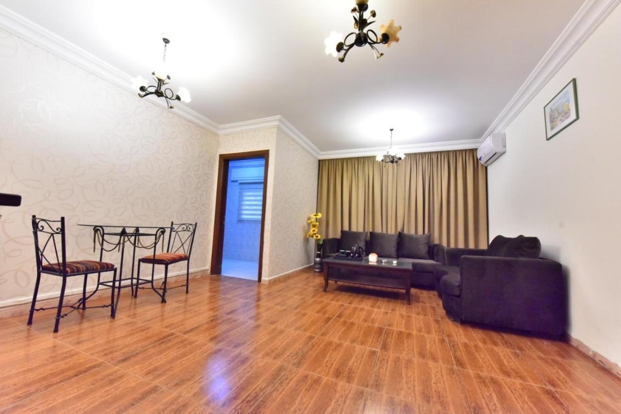 Al Farooq Hotel Apartments Аман Екстериор снимка