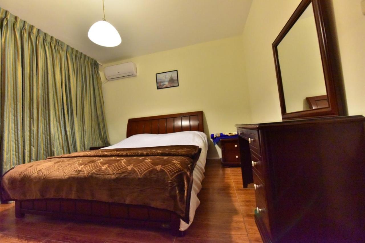 Al Farooq Hotel Apartments Аман Екстериор снимка